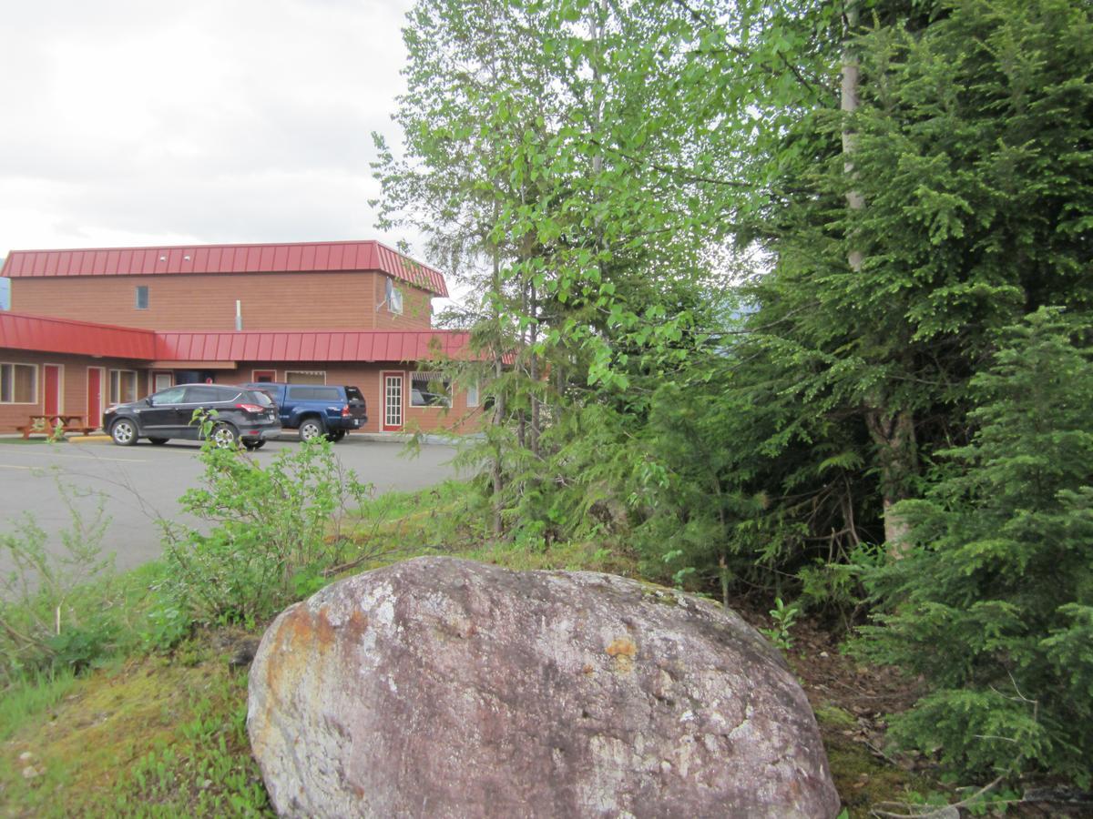 Saddle Mountain Lodge Blue River Eksteriør bilde